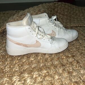 White Nike shoes